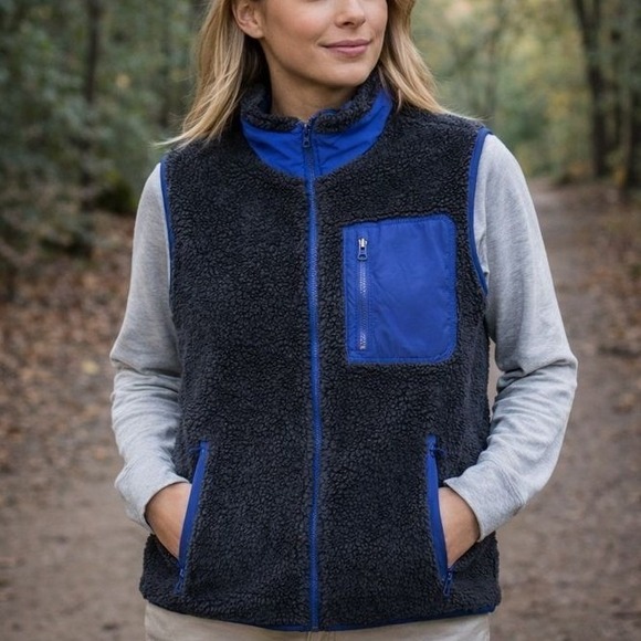 Tory Sport Jackets & Blazers - Tory Burch Tory Sport Vest Women's S Full Zip Navy Sherpa Fleece Gorpcore Hike